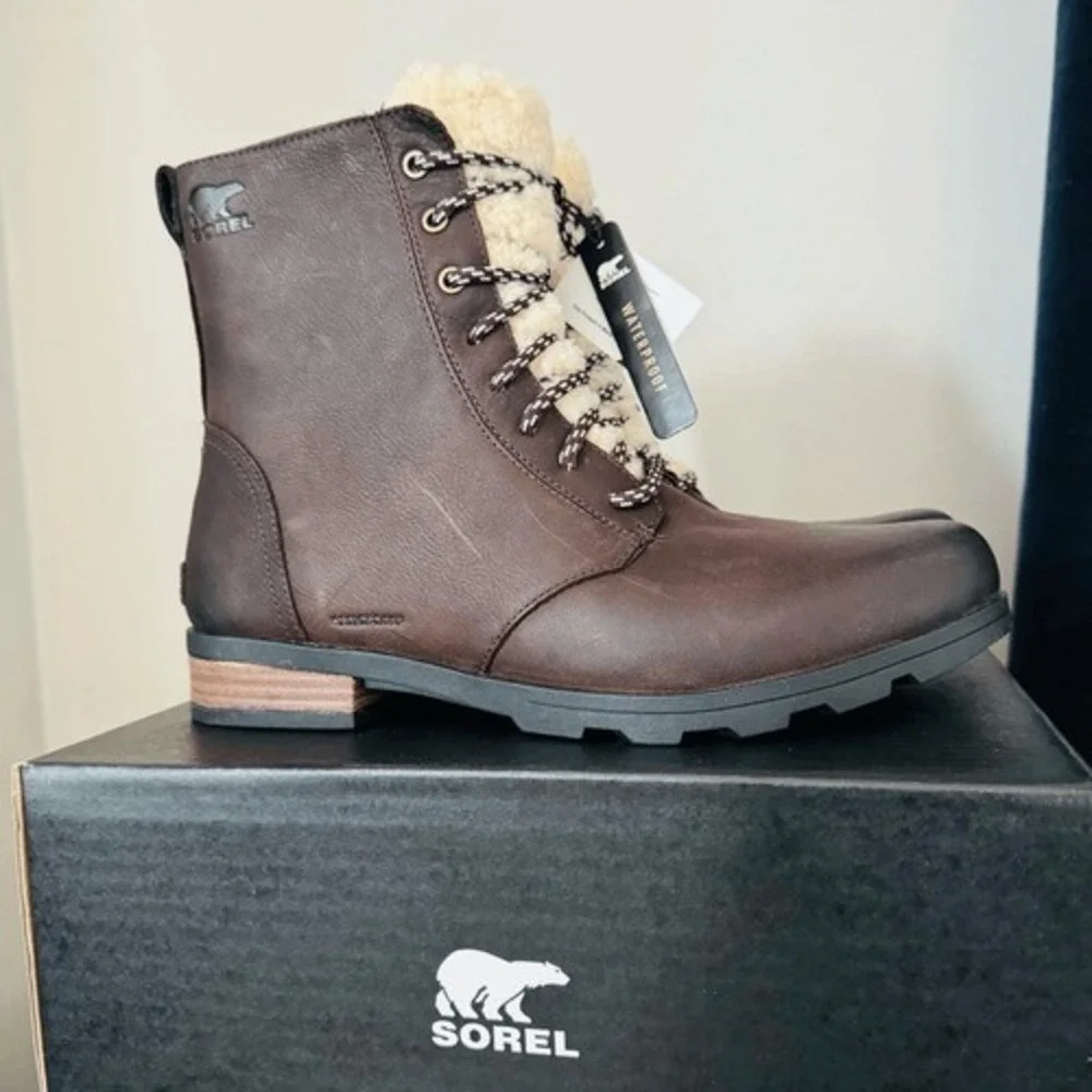 SOREL Emelie Genuine Shearling Lamb Fur Short‎ Lace-Up Boot, Brown, Size 11, NWT